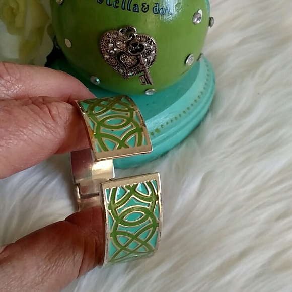 Stella and Dot Eleanor Silvertone Chunky Enamel Blue Green Cuff Bangle Bracelet - Picture 4 of 5